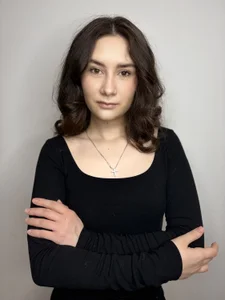 EmmyGreenbacker my first photos <3 Pic 3