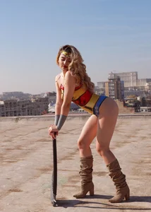 Bailey_Evans Wonder woman!🔥🎃 টি ছবি