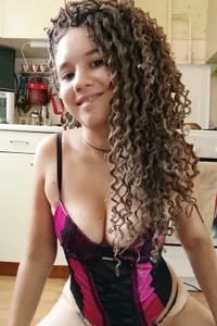 Marlan_Vagner Corset and heels Poză 4