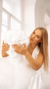 CassandraMarcy Shall we go on a date to the museum? Immagine  2