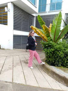 Chanelll_Taylorr_ My rest day taking up positive energies somewhere Foto 3