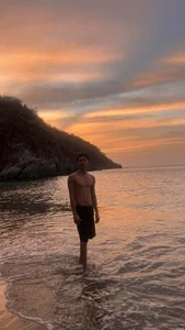 bad_wolfxxx hot on the beach🔥🌊 Pic