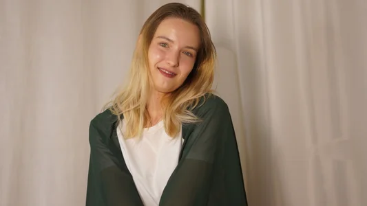 HongTomczak photoset #4 Pic