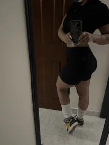Dark_chanel Algo deportivo . fénykép