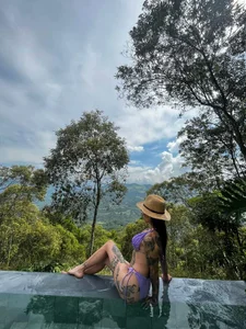 Salo_hot04 A SPECTACULAR DAY Pic