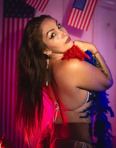 chantall1375 Happy July 4 Love 🤍💗 Pic 4