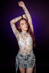 TessaaFoxlove in purple 💜 Bild 9