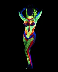 EdgesOfRealityNeon Vibe Bild