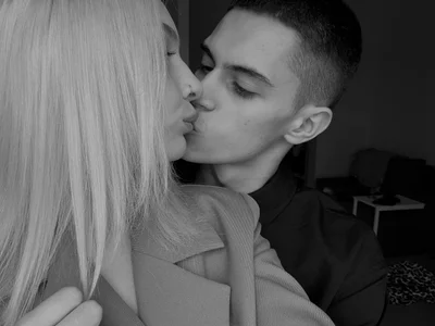 Kiss-Alchemy Public  5টি ছবি