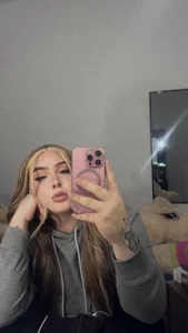 AnneVanHelsing Public Gambar 6