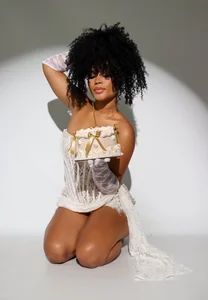 naia_blessed Birthday Queen 👑 🤍 Immagine  7