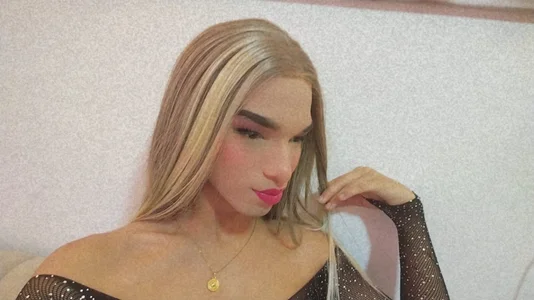 Chloe_bigcock Hey welcome Foto 2