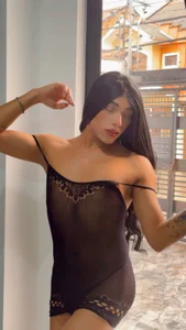 lucianaglow_ Public Foto