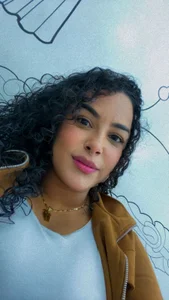 ariadna_cooper Ari in all its versions🧸🌼 Pic 2