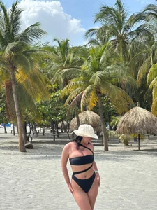 Renaxi_Smith my Vacation⛱️☀️🥰 Pic 7