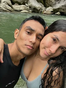 Antonella_and_axel_ Public รูป 