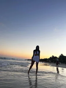 ElaMoon_ Public Pic 2