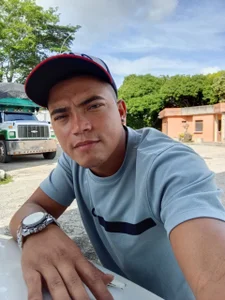 yorley de alpha_yorley  4 Imagens