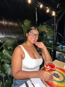 AnaBrowmn Happy Ana 💗🎉 Pic 2