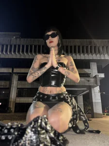 lilith_dior Public Foto 8