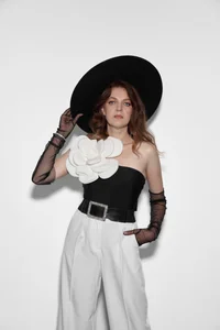 YourUniverserのBlack or White?の 2枚の写真