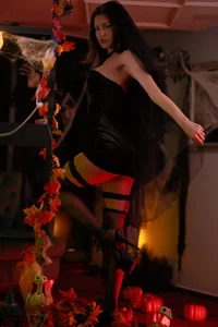 PearlKaye Haunted Heart Pic 5