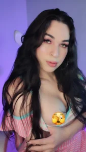 Ariana_f outfit  2টি ছবি