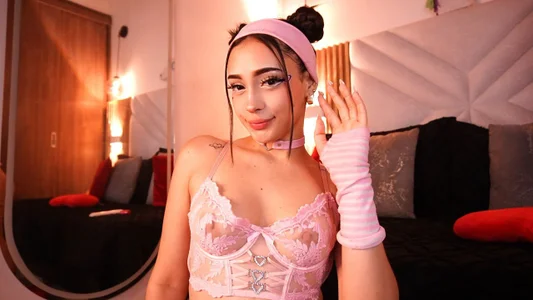 Kat_SakyのDon't forget to follow me: 3 you will see unique thingsの 2枚の写真