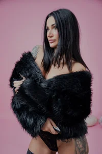 KimSkyee Might be a russian babe Gambar 3