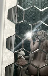 VixenVeil Look Closer 👀 Pic 2