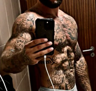 Public od coookieandcream  snímek