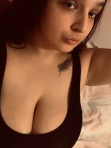 ErikaAmor Public Pic 4