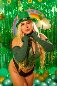IvonnyBon_gh 💚Your blondegirl on St. Patrick's Day 💚 Gambar 6