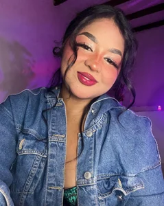 Isabella_Belmont Smiling at life Hình 4