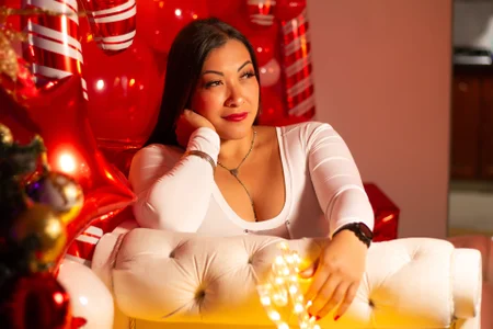 MelissaaCortes Christmas night🤍 Bilde