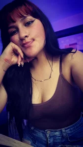 AllisonFiore_ Public Pic 2