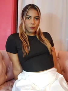 Naughty Mia od MiaSizzle  snímek