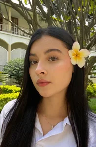 Eli_Thomson Public صورة واحدة|Eli_Thomson Public صورتان|Eli_Thomson Public  صور|Eli_Thomson Public  صورة