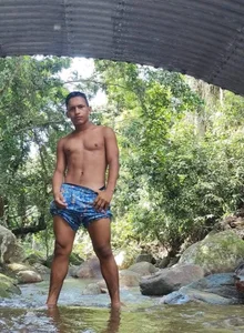 ZoeBrownn_のsmall trips and art of natureの 3枚の写真