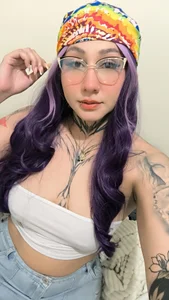 andrea_miller1 Hi, I'm Andrea, nice to meet you. Pic 2