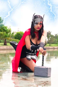 Sariitaa_ The strongest woman Foto 6