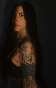 Nahial1 SEXY THAT Foto 3