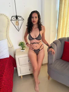 MiaCours sexy girl Foto 6