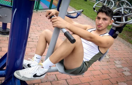 TomLondon_ some sports photos Pic 3