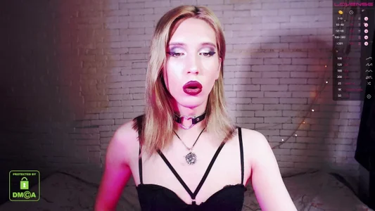 IvyJoys: Webcam transgirl show preview ( 2 фото)