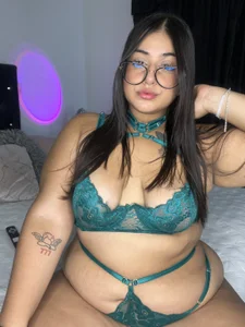 GabyRhodesのGabrielaの 3枚の写真