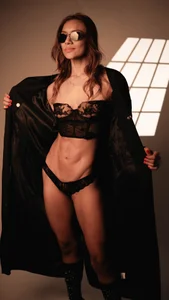 elagant girl de SofiaRios04  4 photos