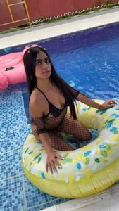 SAMY_AND_ARI ARIANA Pic 3