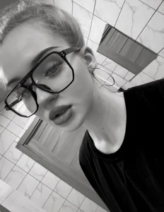 sweetie_cherry18 its me 2 Hình