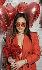 LucyLextonX: Public ( 7 фото)